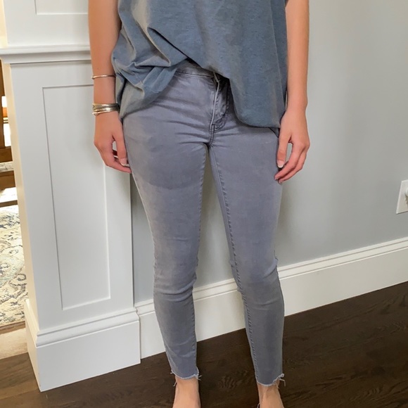 American Eagle Distressed Ankle Mid Rise Jegging - Picture 3 of 14